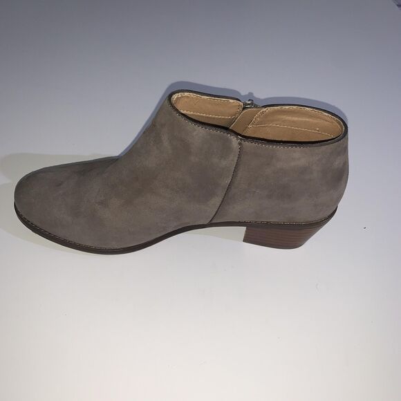 Vionic Boots Womens Size 11 Taupe Suede Serena Ankle Booties Side Zip Low Heel - Picture 3 of 9